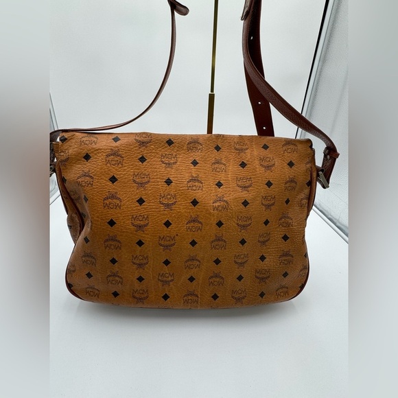 MCM Large Brown Messenger Bag with Leather Finish Gold Hardware - Picture 3 of 16